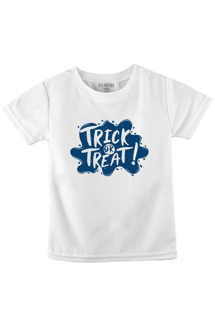 Trick Or Treat ! Kids T Shirt